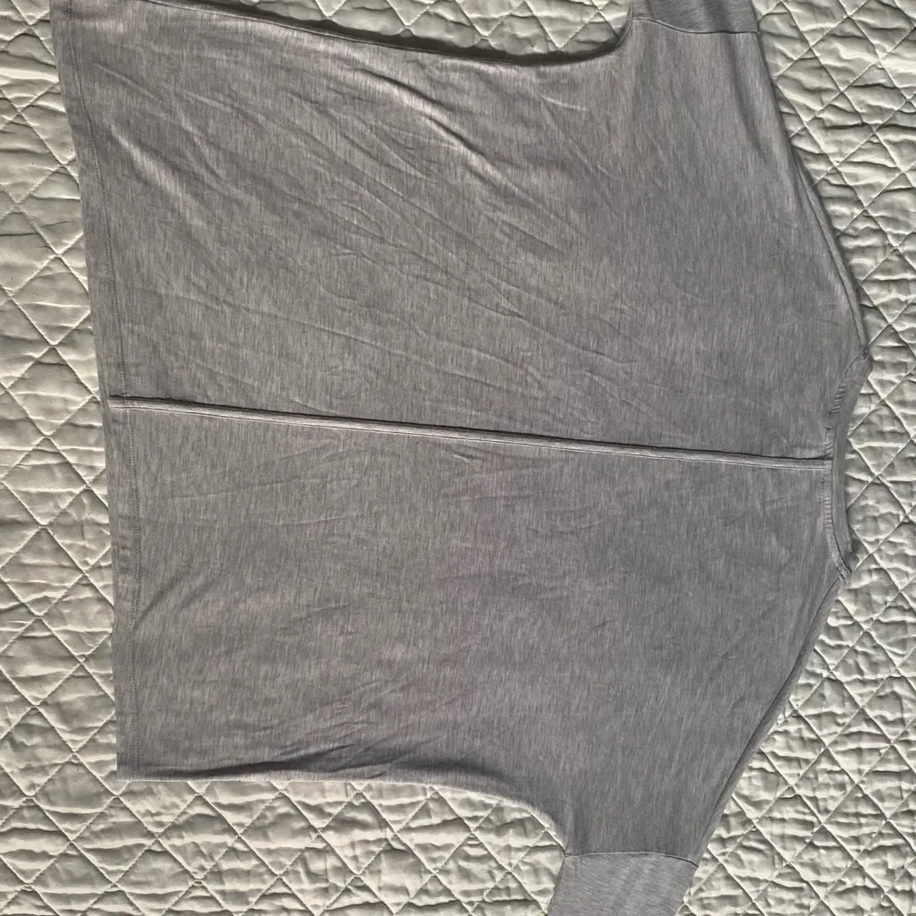 Athleta  Gray Short Sleeve T-Shirt - Image 9