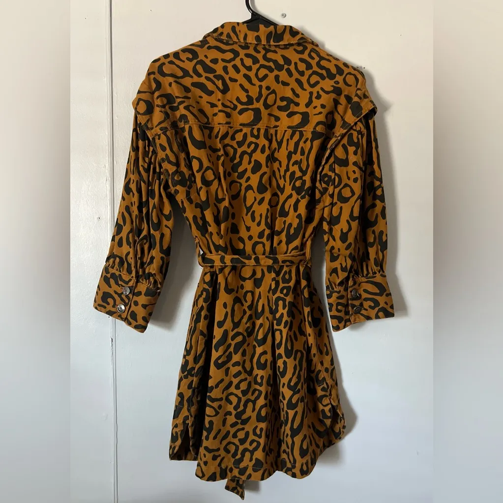 Wild Elegance Button - Image 3