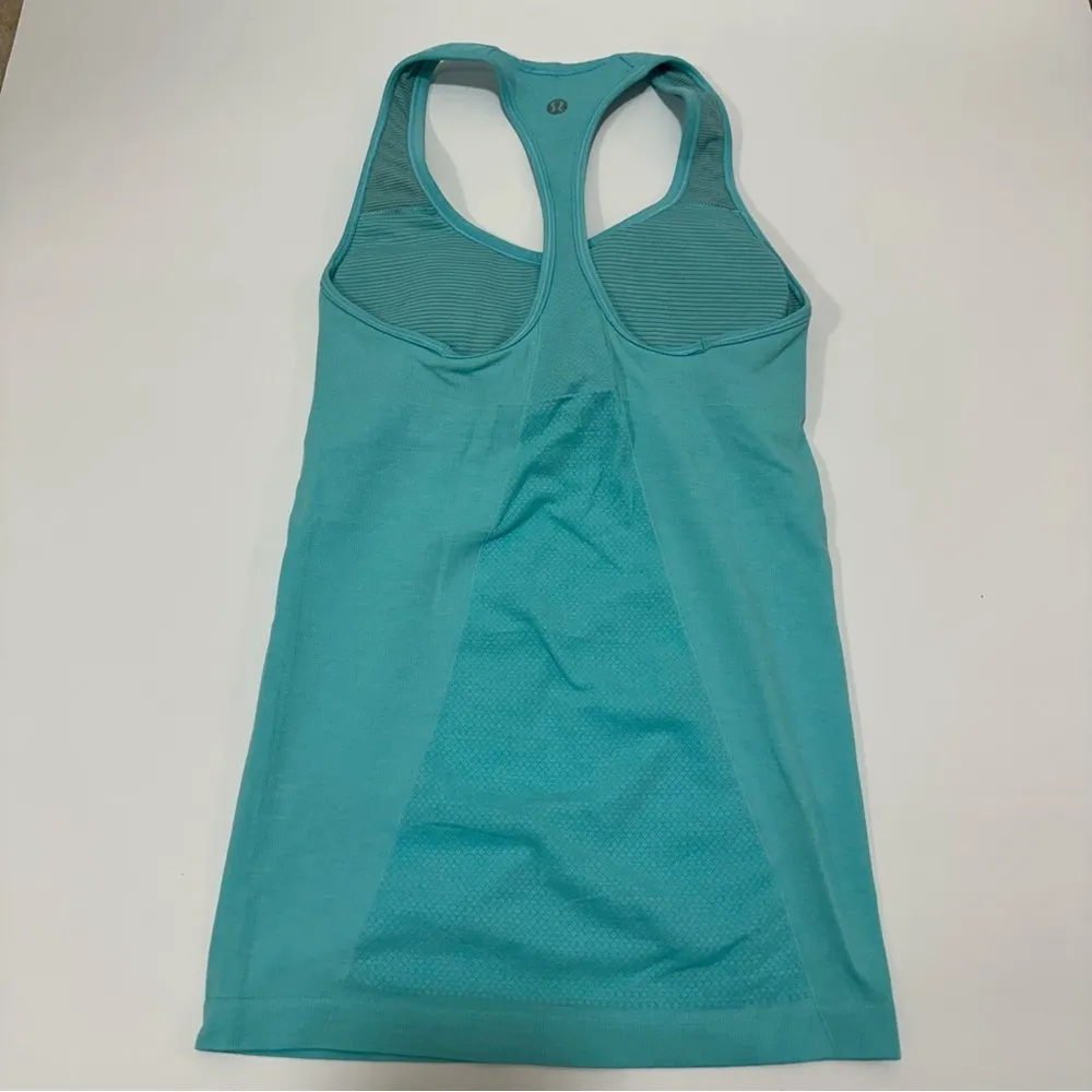 Lululemon Racer back Blue Tank Top Built In Bra Size 4 - Image 2