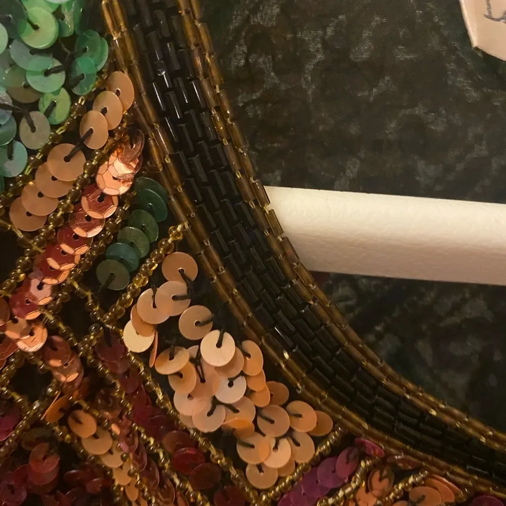 Vintage 70’S/80’S  SEQUIN AND BEADED BLAZER SIZE PM.  CAN FIT A L - Image 6