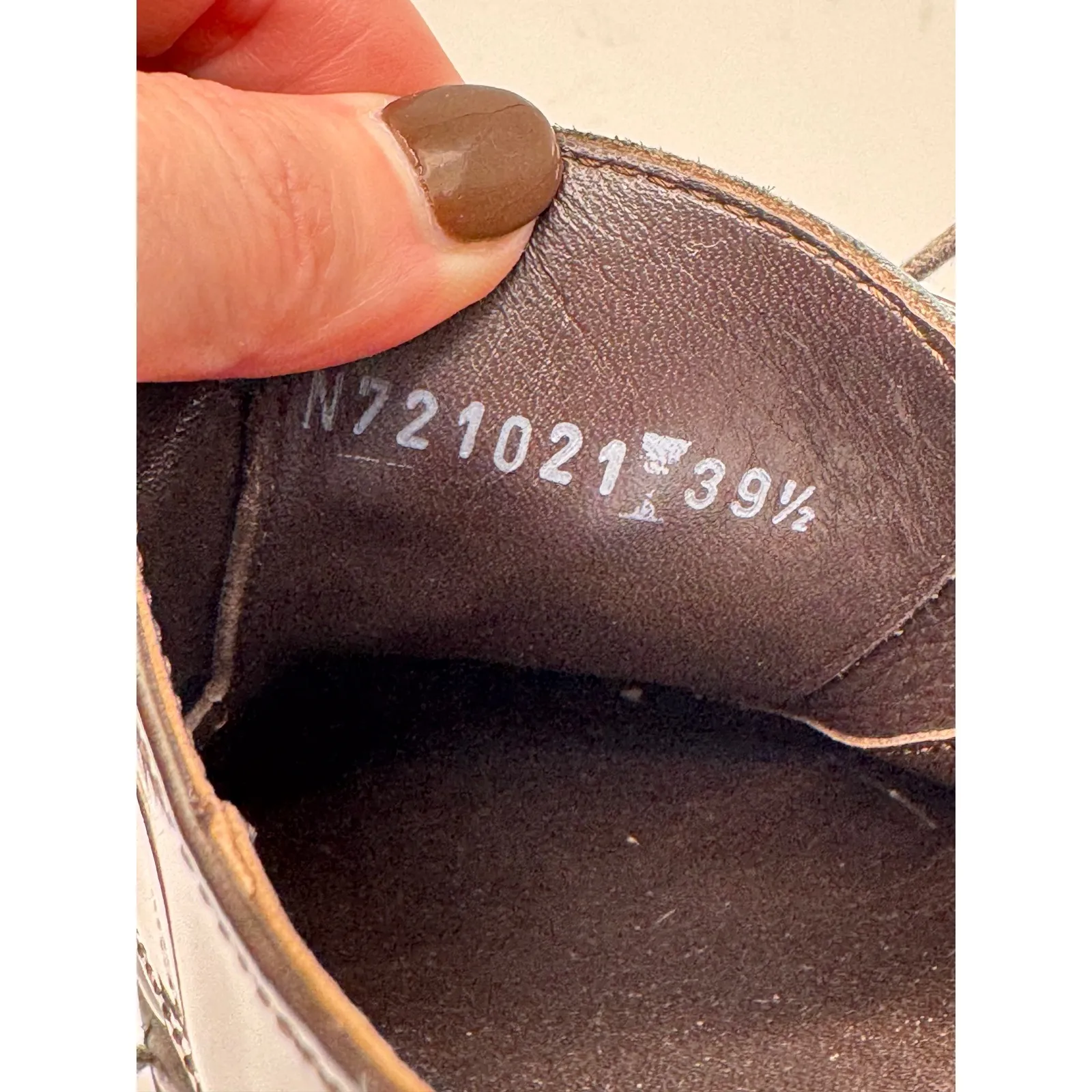 AGL‎ Shoes Women 9 Gray Pewter Gunmetal Parker Patent Leather Oxford Preppy - Image 10