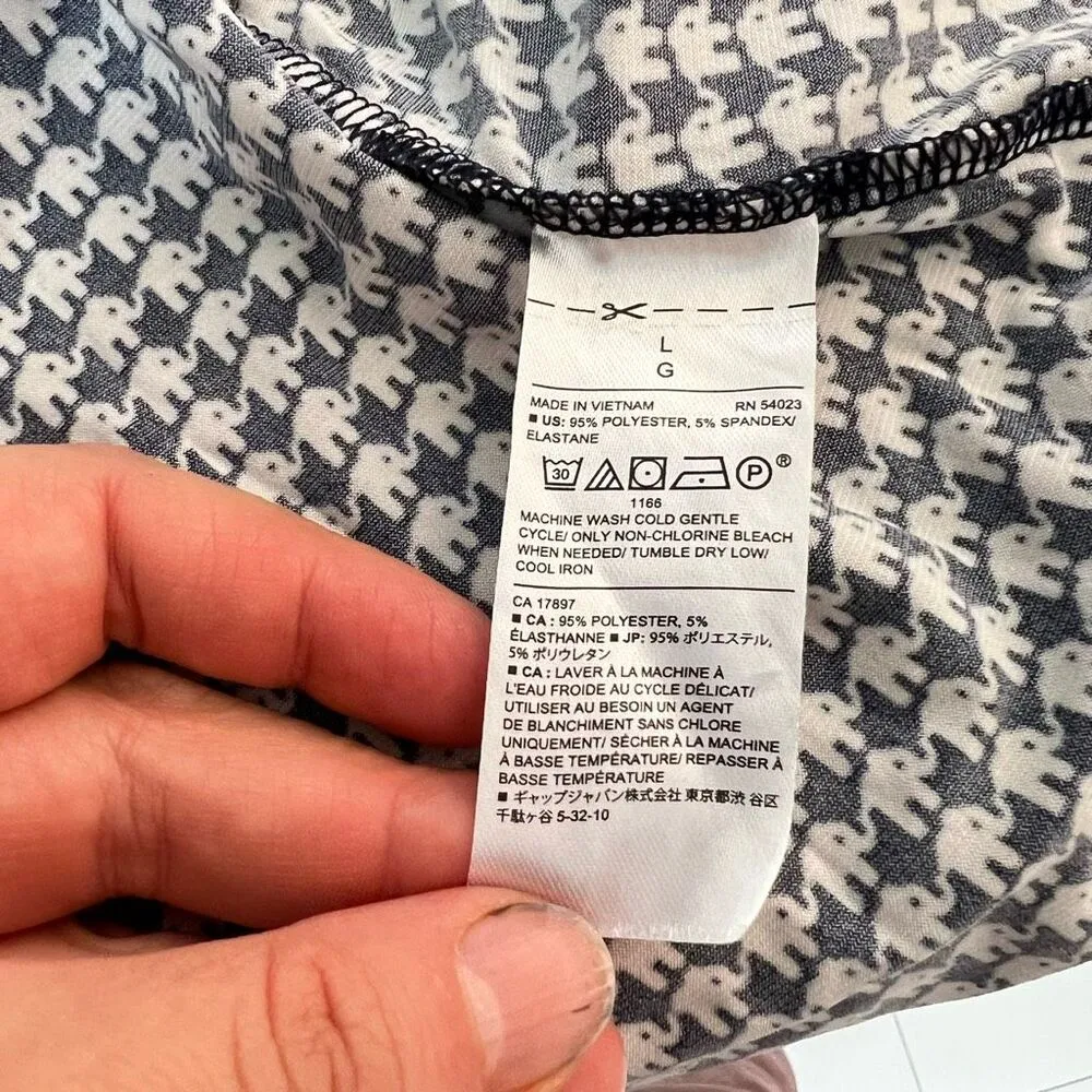 Banana republic navy white long sleeve true wrap elephant print dress - Image 9