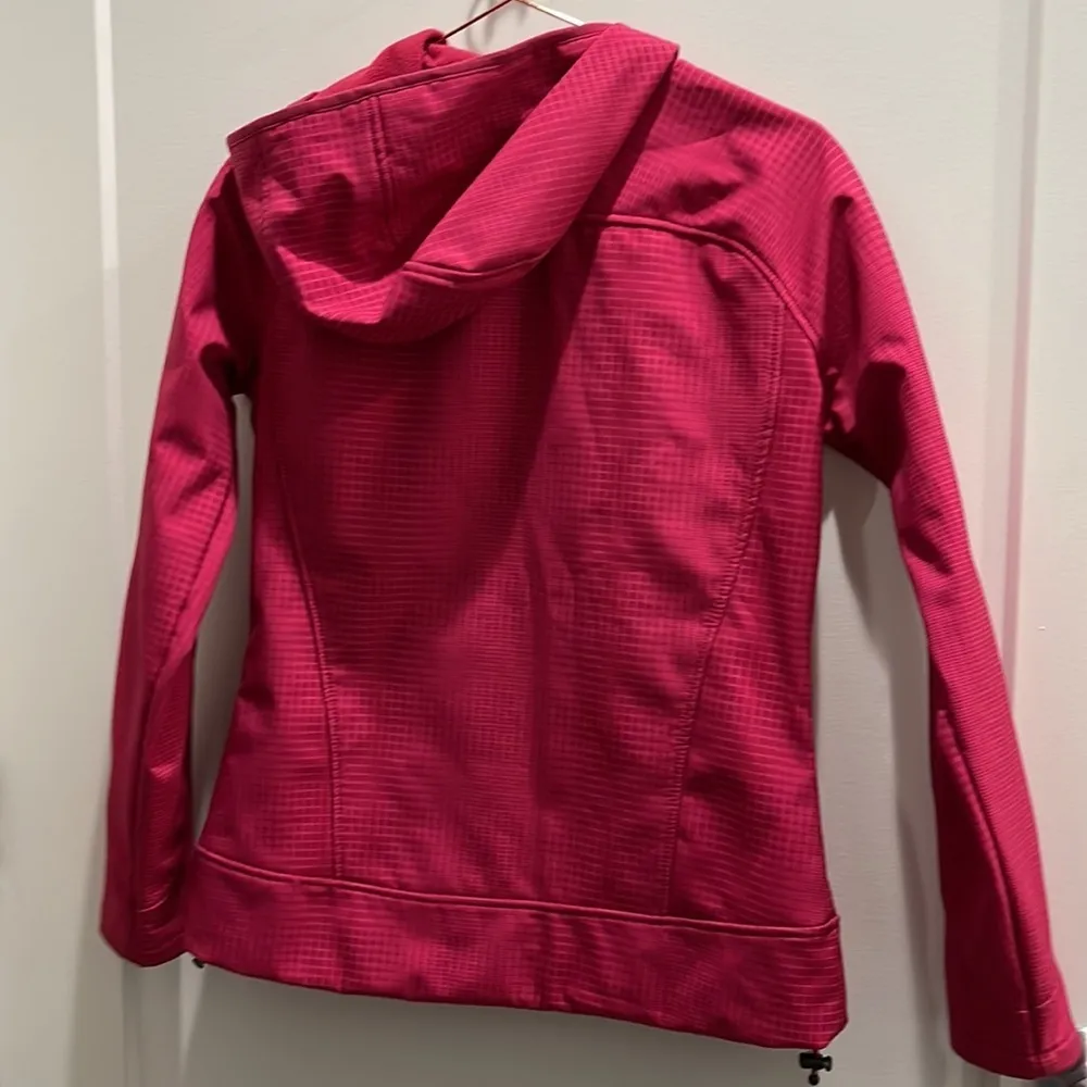 NEW BALANCE PINK HOODED JACKET - Image 4