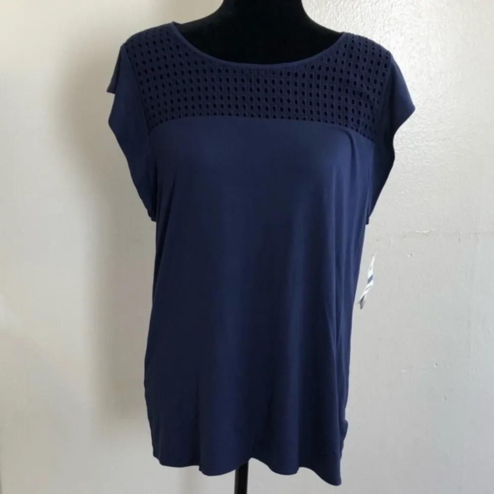 New Maison Jules Eyelet Flutter Sleeves Top Navy - Image 2
