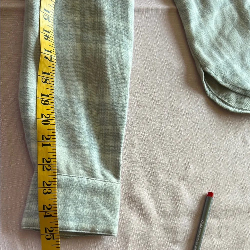 Columbia Women's Plaid Button Down Shirt - Gray - Image 13