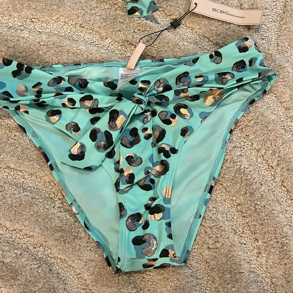 Bcbgeneration NWT leopard blue black bathing suit bikini large - Image 2