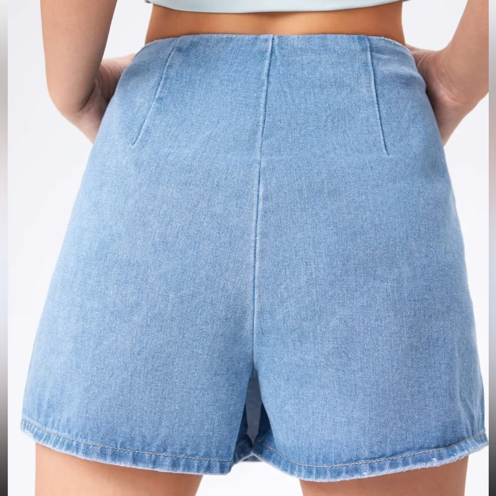 Cider DENIM MID WAIST SPLIT SHORTS - Image 3