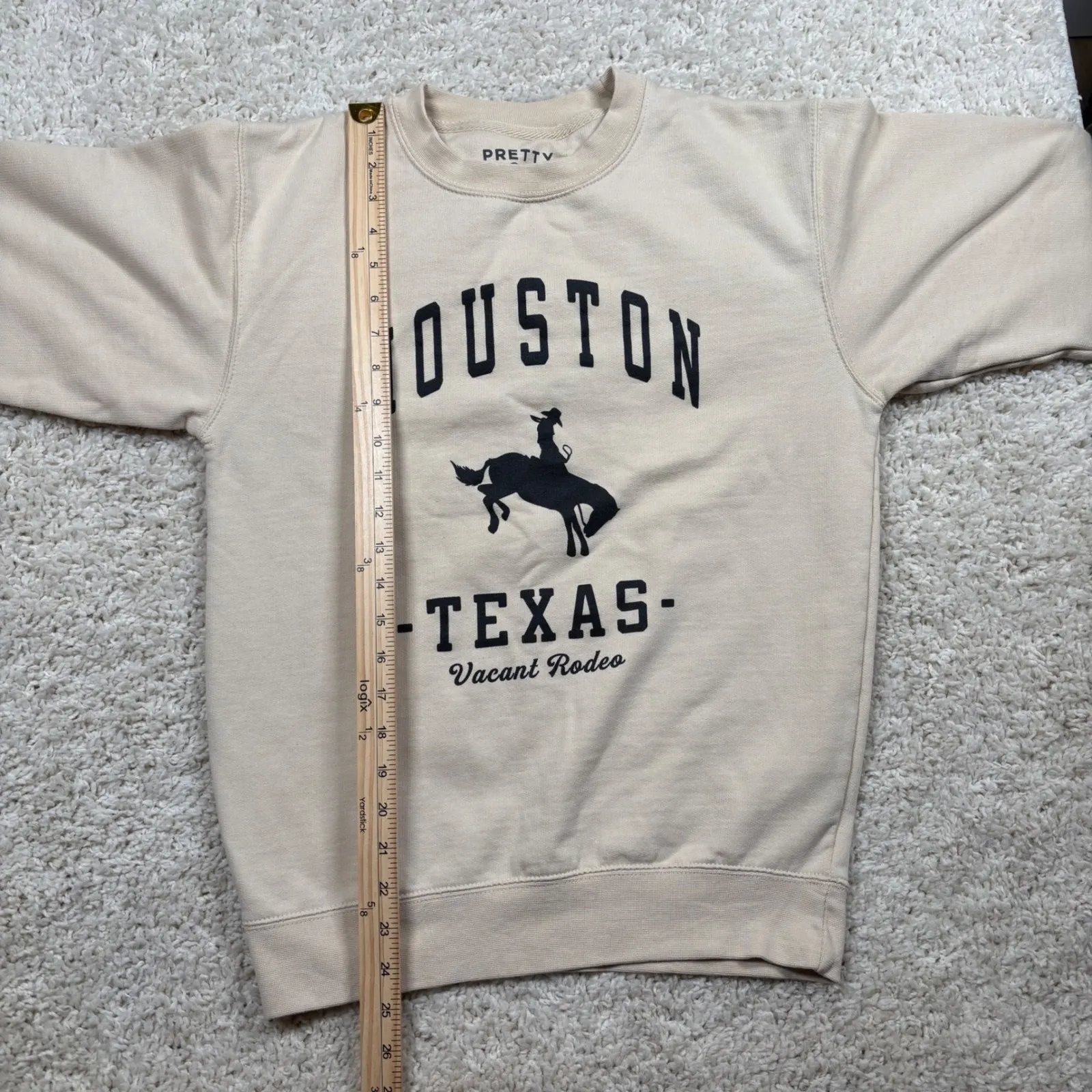 PRETTY VACANT Houston Texas Vacant Rodeo Graphic Sweatshirt Tan - Image 6