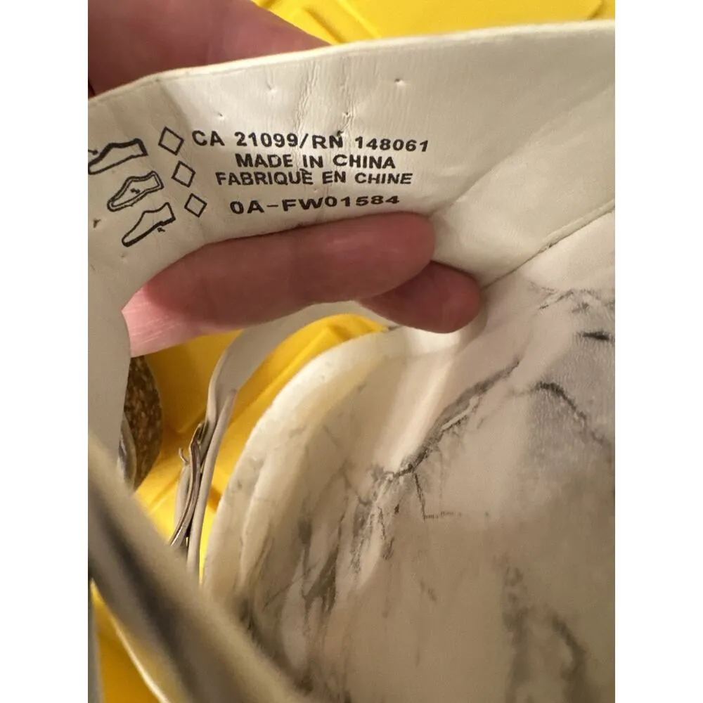 Ardene Women's Slides Marble White Gray Size 9 Buckles - Image 4