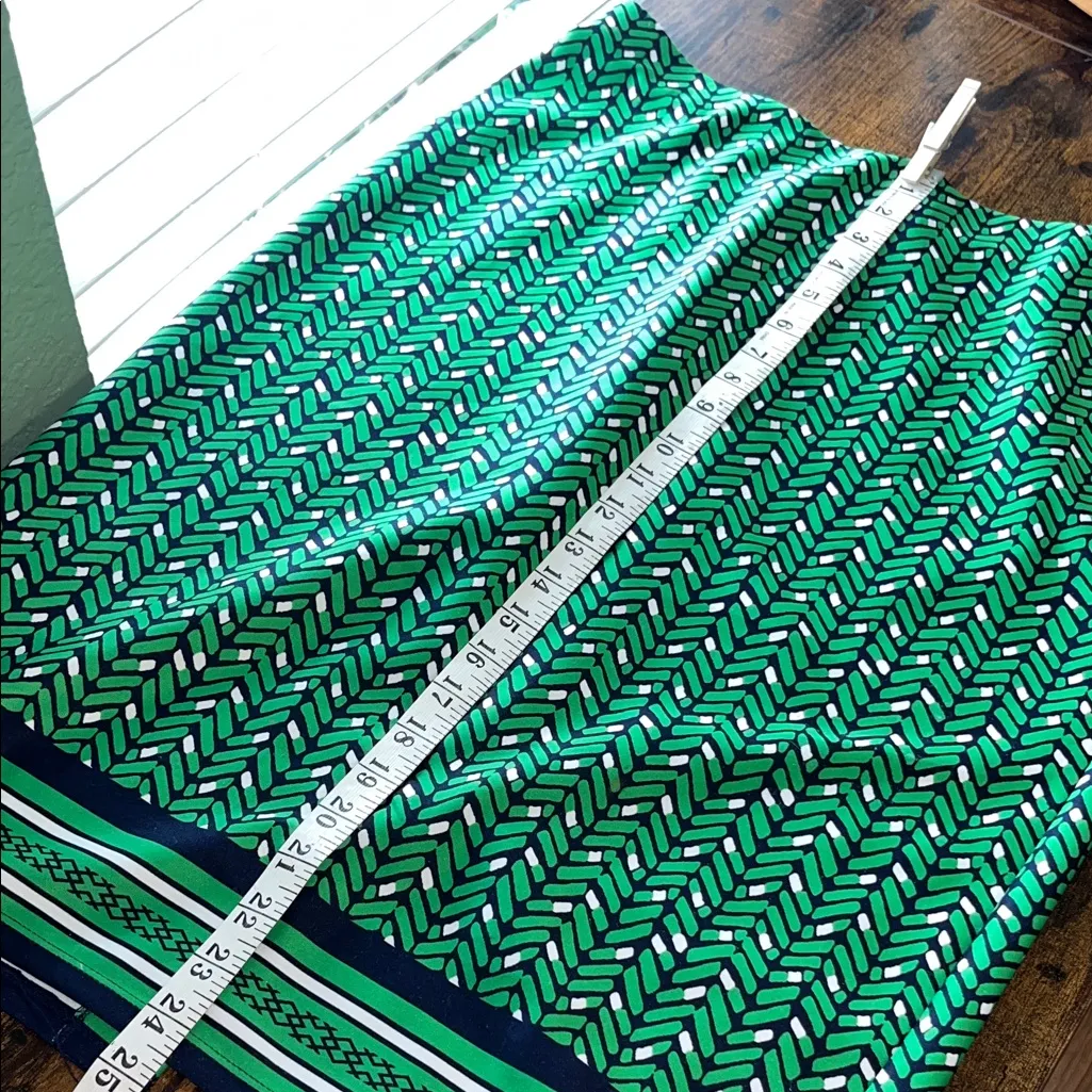 Vintage Green Geometric Patterned Modest Stretchy Skirt Size M - Image 5