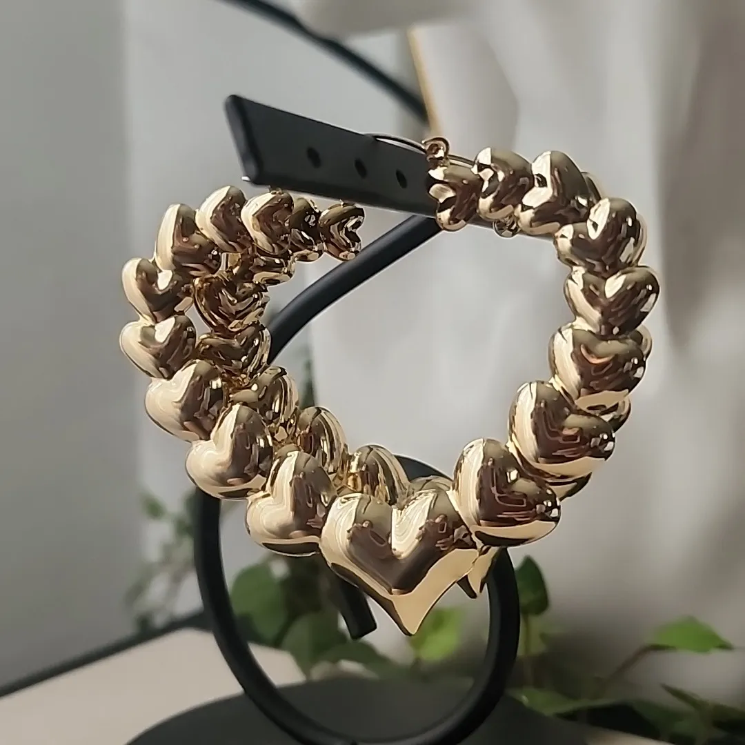 18k Gold Filled XL Hearts Heart Hoop Earrings - Image 4