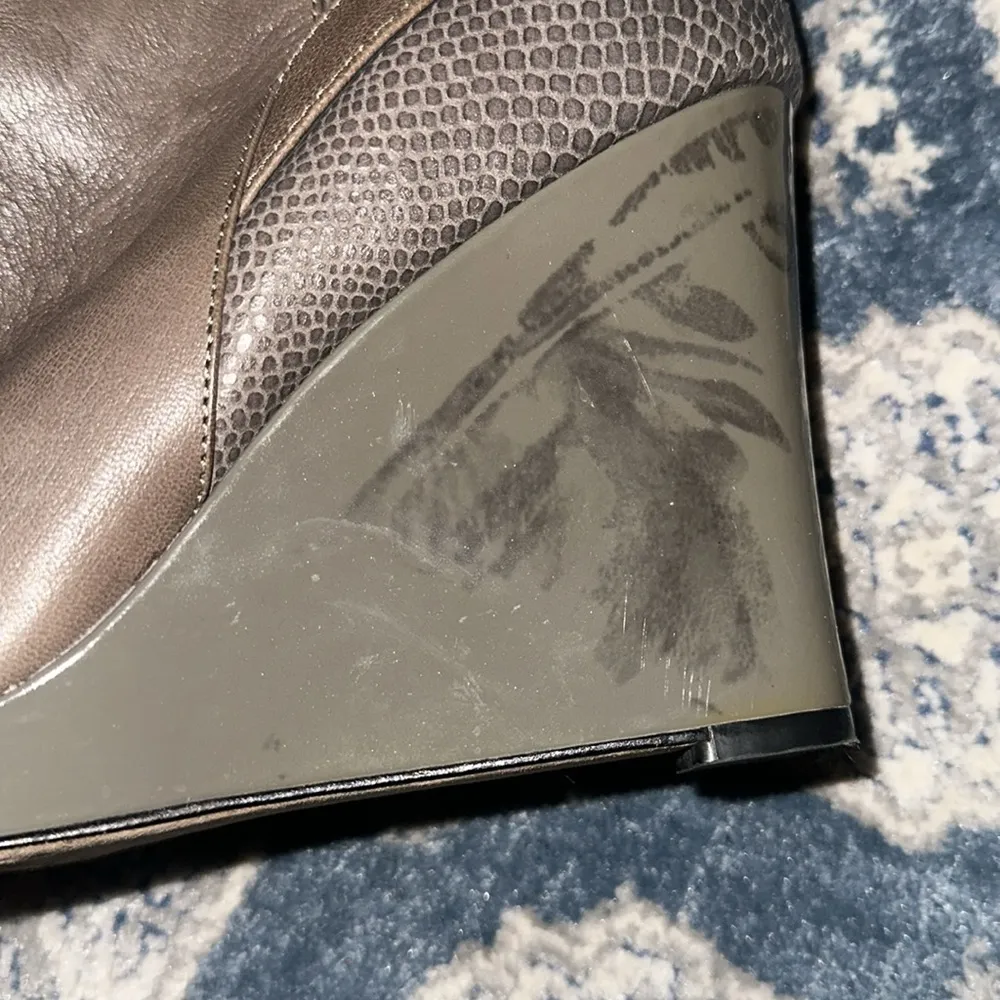 Cole Hasn wedge boot size 9 - Image 2