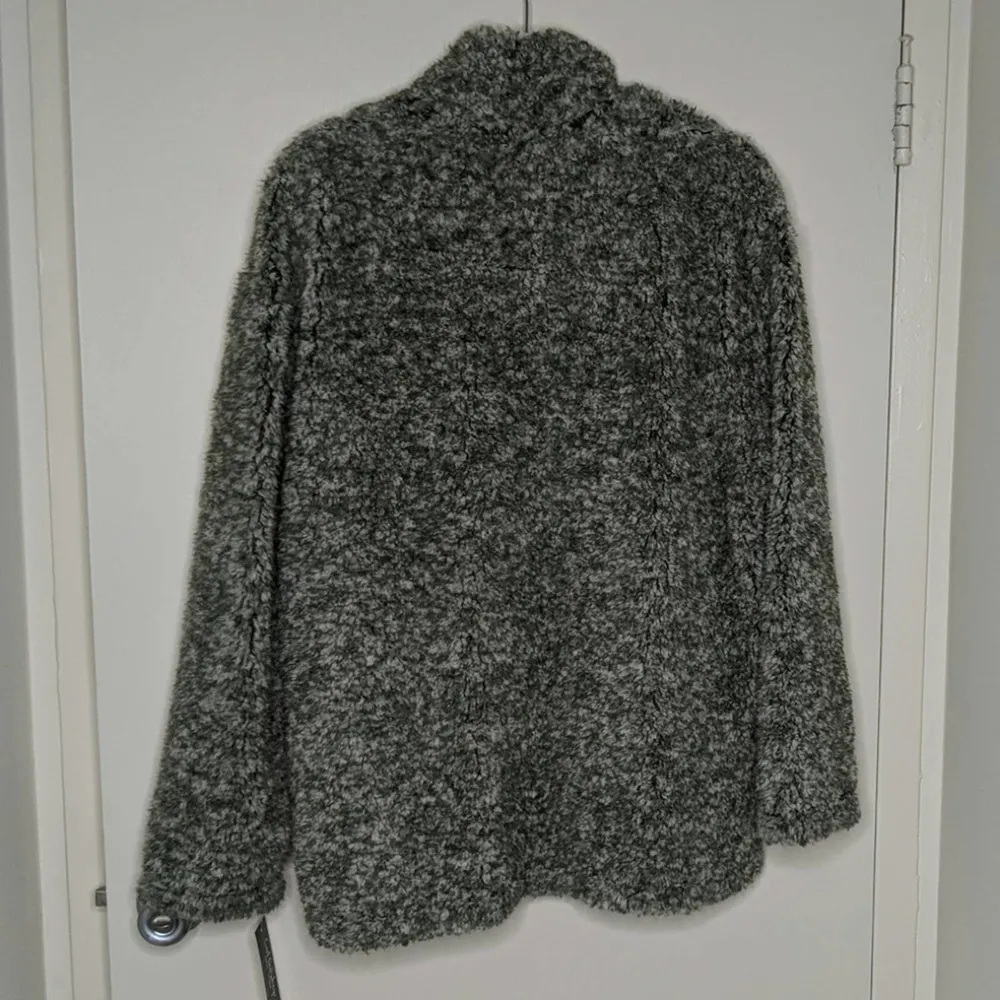 Coffee Shop Faux Fur Pullover - Size XL - NWT - Image 4