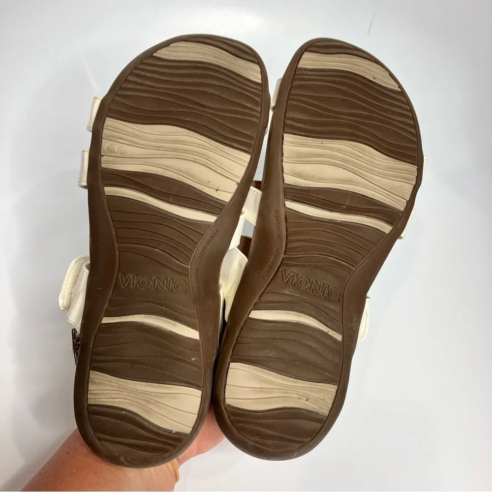 Vionic‎ white comfort Sandals size 8 - Image 7