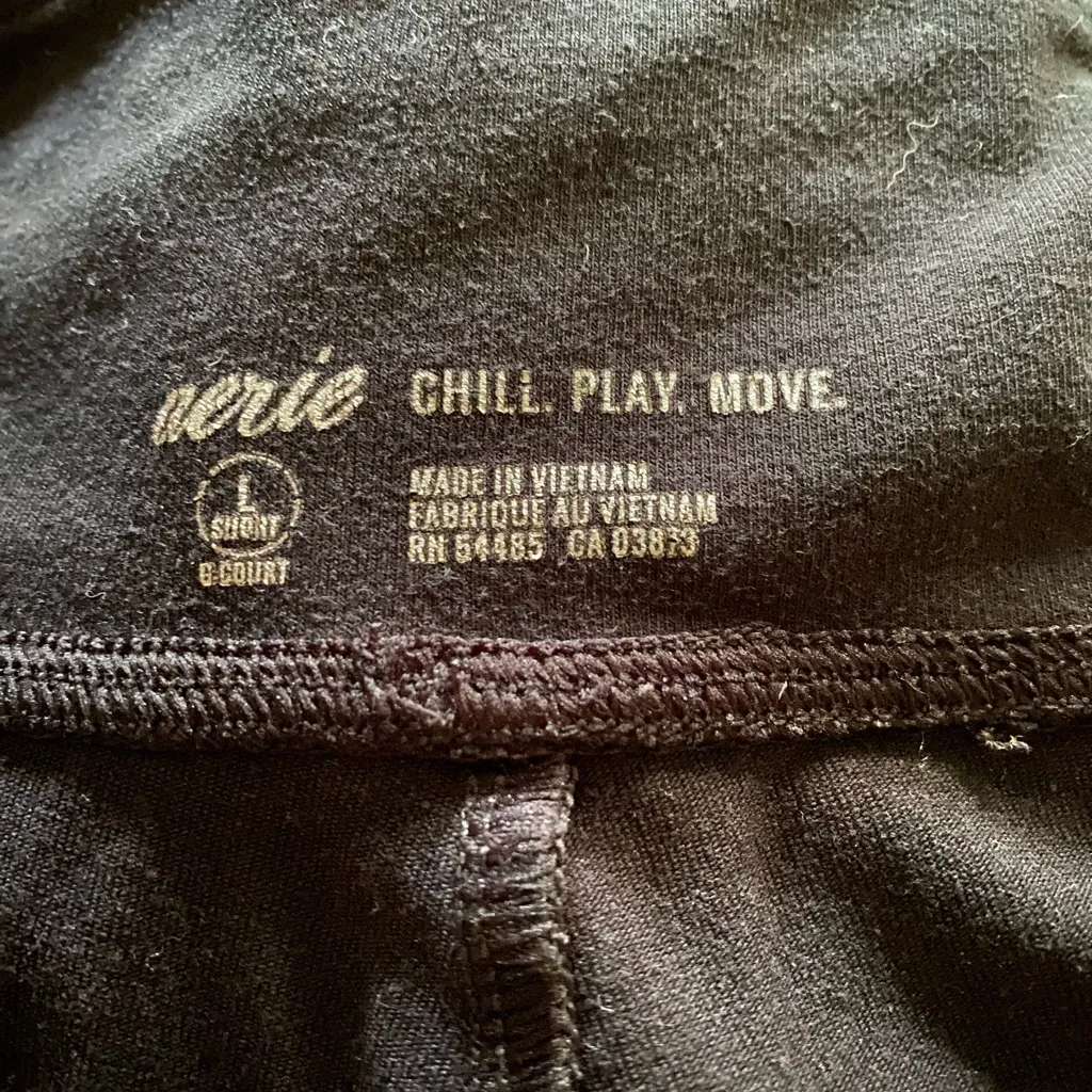 Aerie‎ Women’s Sz L Short Black Chill Play Move Leggings - Image 6