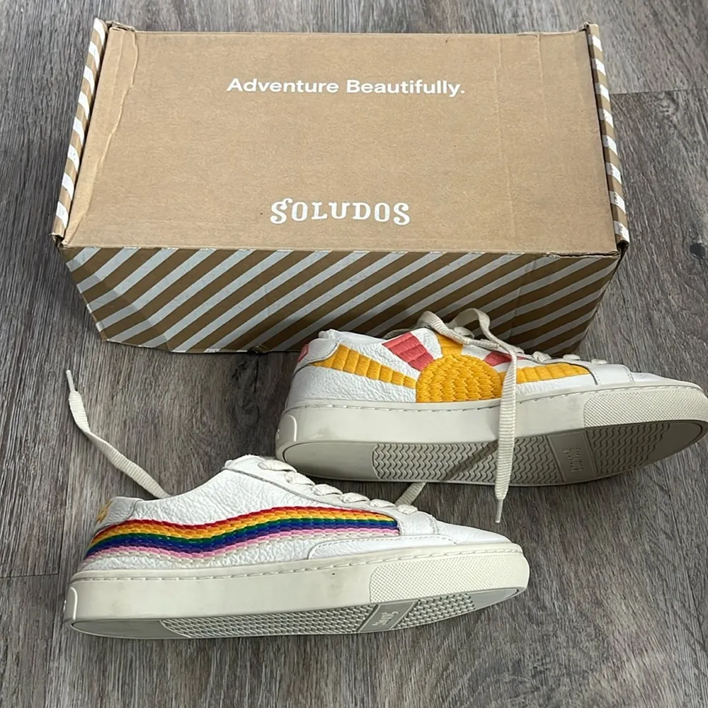 Soludos Rainbow Waves Sneakers Size 5 - Image 5