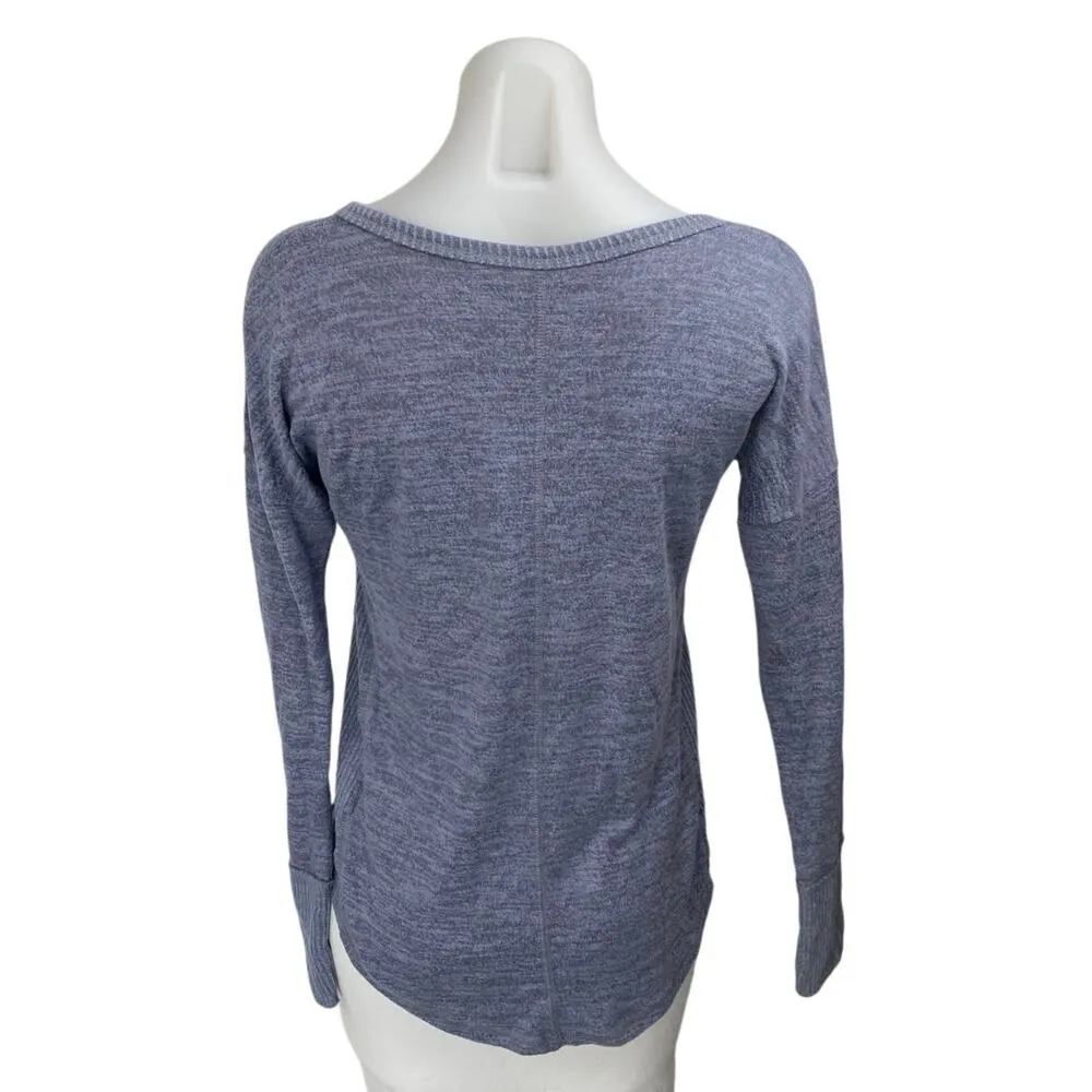 Abercrombie & Fitch Women's Blue Long Sleeve V Neck T Shirt Tee Top Size XS - Image 2