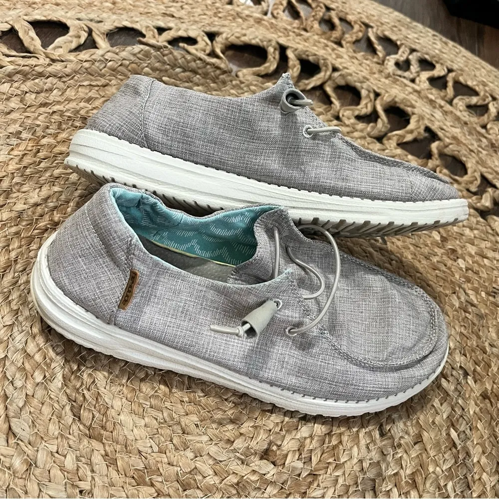 Hey Dude Shoes Womens 9 Wendy Casual Comfort Moc Sneakers Beige Fabric Flats - Image 2