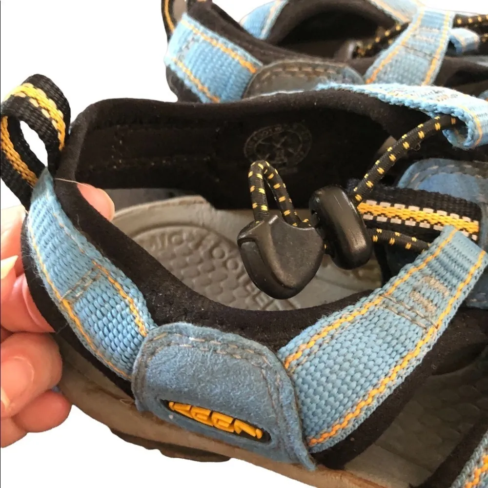 Keen Women's MOM Newport H2 Hiking Blue Water Sandals Size 6 Washable Outdoorsy - Image 4