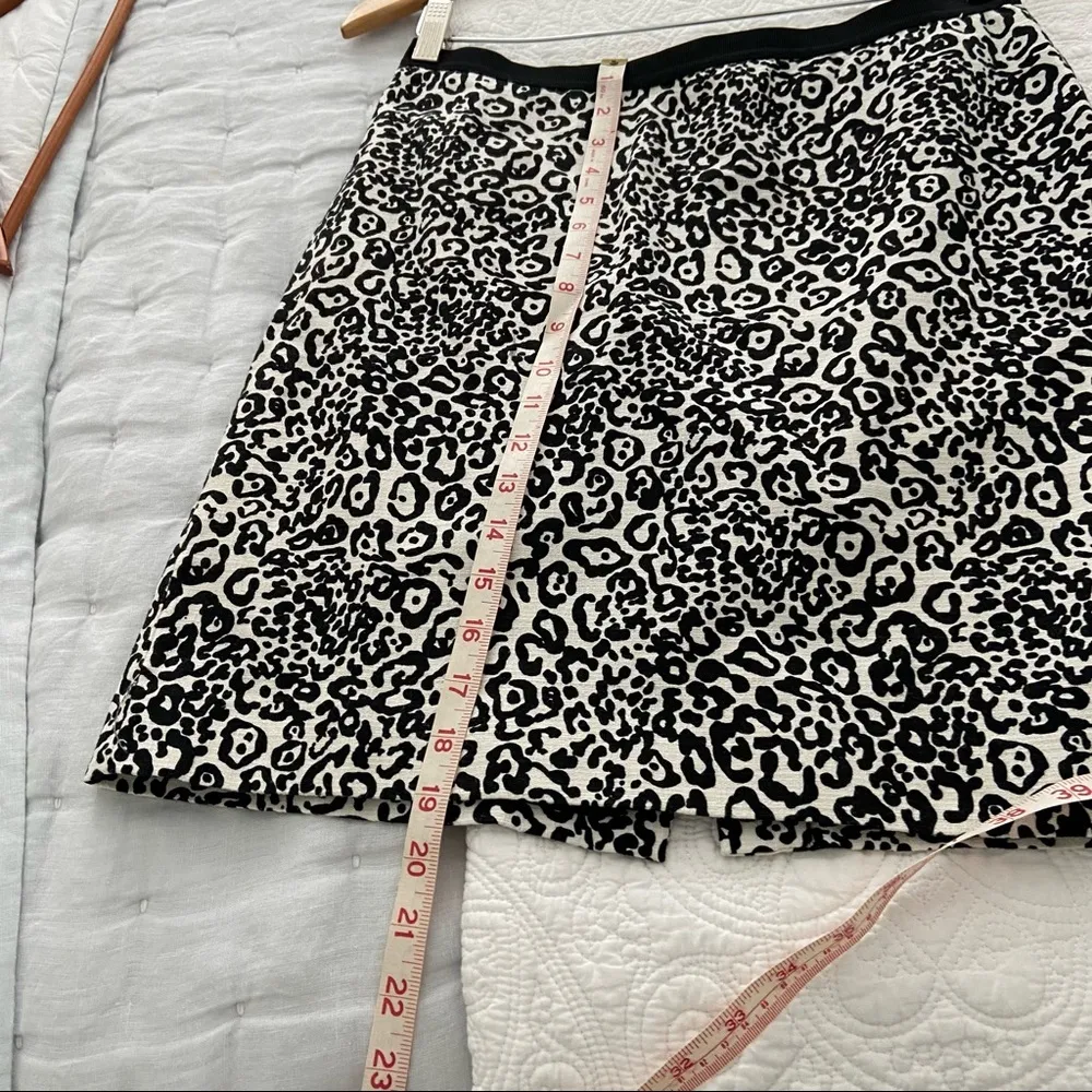 Ann Taylor leopard print pencil skirt‎ 8 P - Image 5
