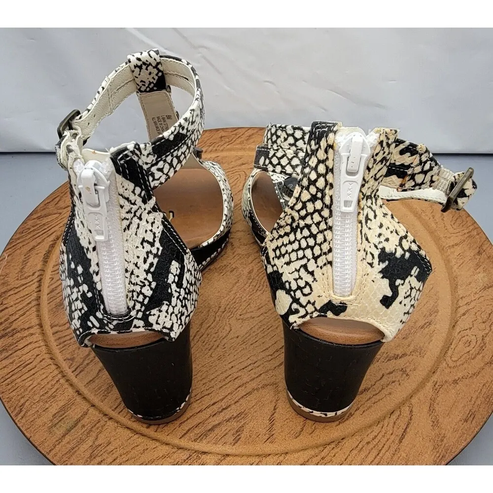 Libby Edelman Wedge Zipper Back Open Toe Strappy Shoes 8M White Snake Print EUC Size 8 - Image 4
