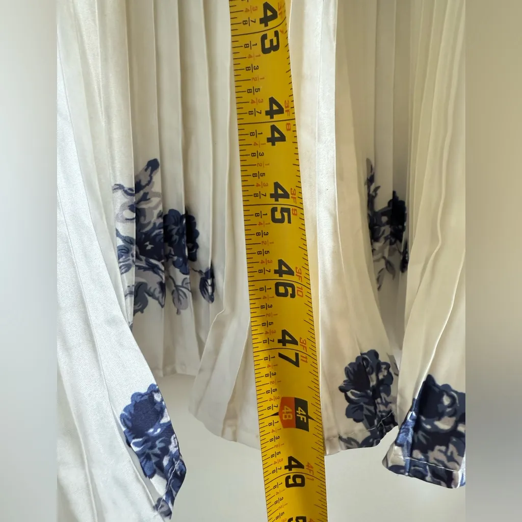 Ivy City Co Lorraine porcelain dress floral White and Blue Tiered Dress size L Size L - Image 6