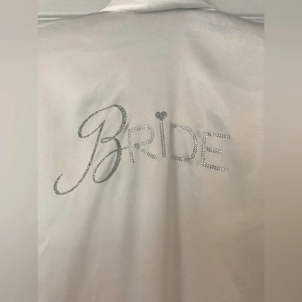 Bridal Robe Victoria’s Secret White OS sparkle - Image 3