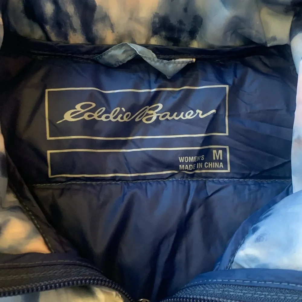 Eddie Bauer Medium Watercolor Tye-dye Blue Pink White 80% Down Vest Full Zip - Image 4