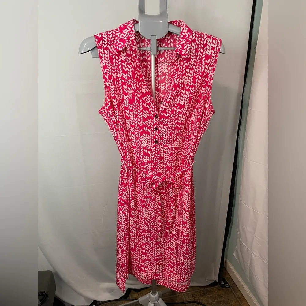 The limited pink and white dress size‎ medium - Image 2