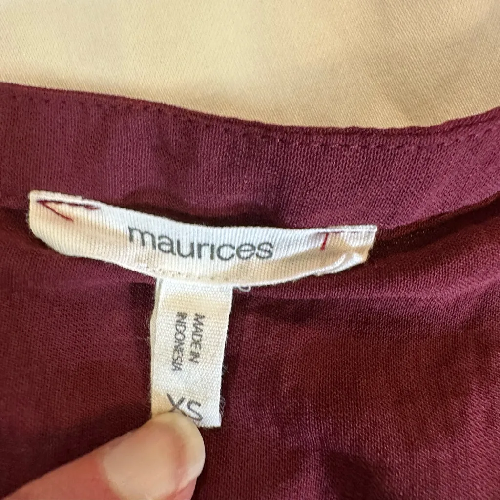 Maurices Wine Split Neck Blouse Polished Fall Wardrobe Staple XS - Image 4