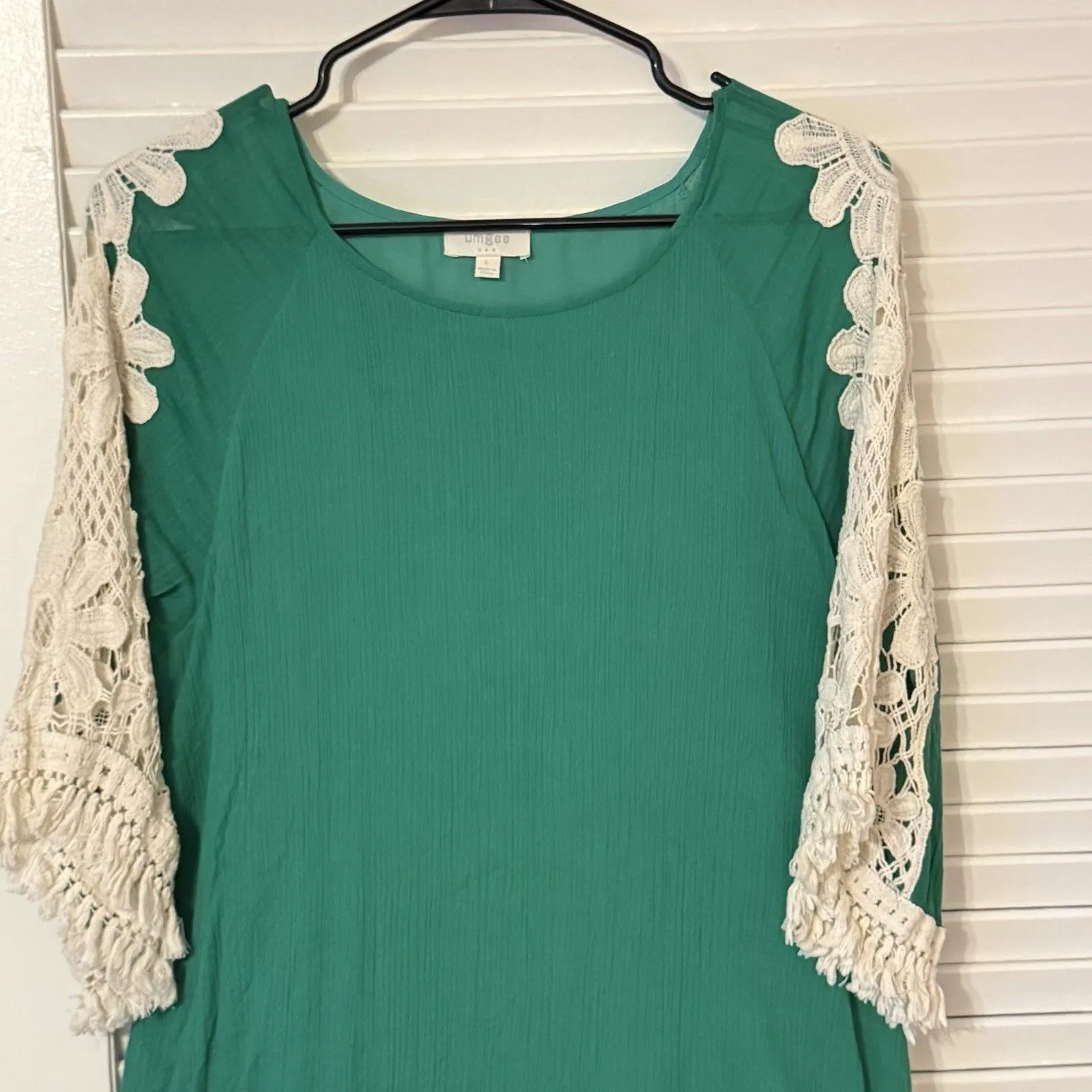 UMGEE Green Gauzy Tunic Top w Flower Crochet Sleeves Fringe Hem Cottagecore Lg - Image 2