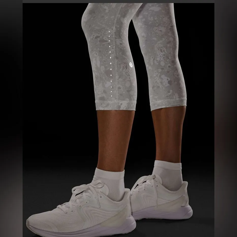 Lululemon Swift Speed High-Rise Crop 21" Leggings Terrazzo Marble Silver Ice 8 - Image 5