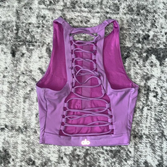 Alo Yoga Movement Bra in Orchid - Image 2