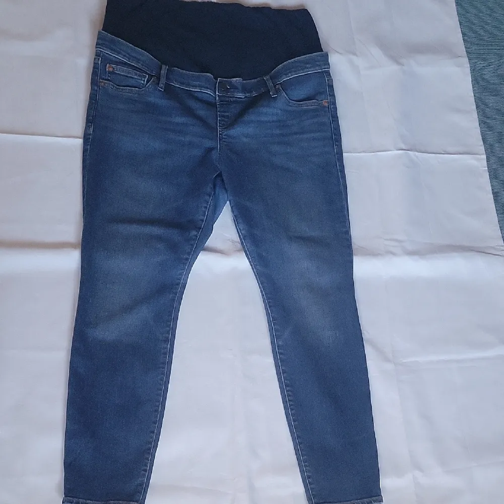 GAP Women's Maternity True Skinny Dark Blue Jeans Size 32 - Image 2