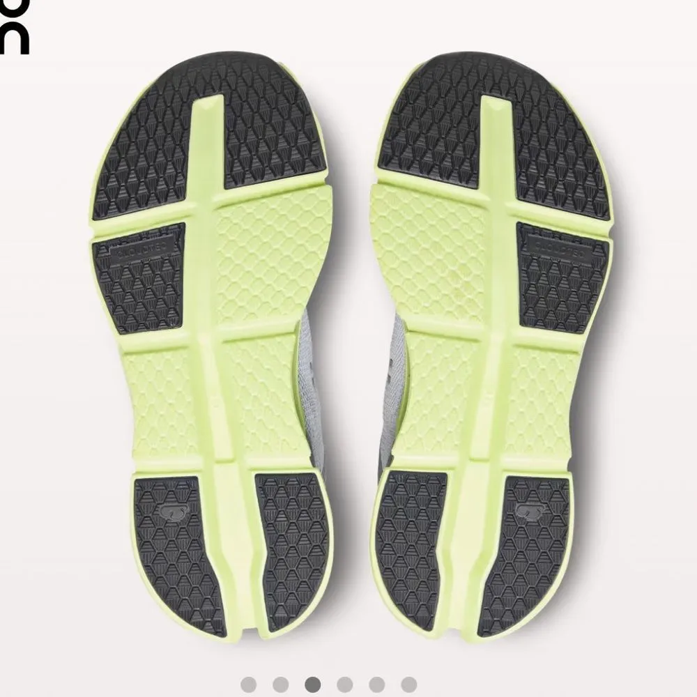 Women’s On Running Cloudgo Sneakers Size 8 - Image 5