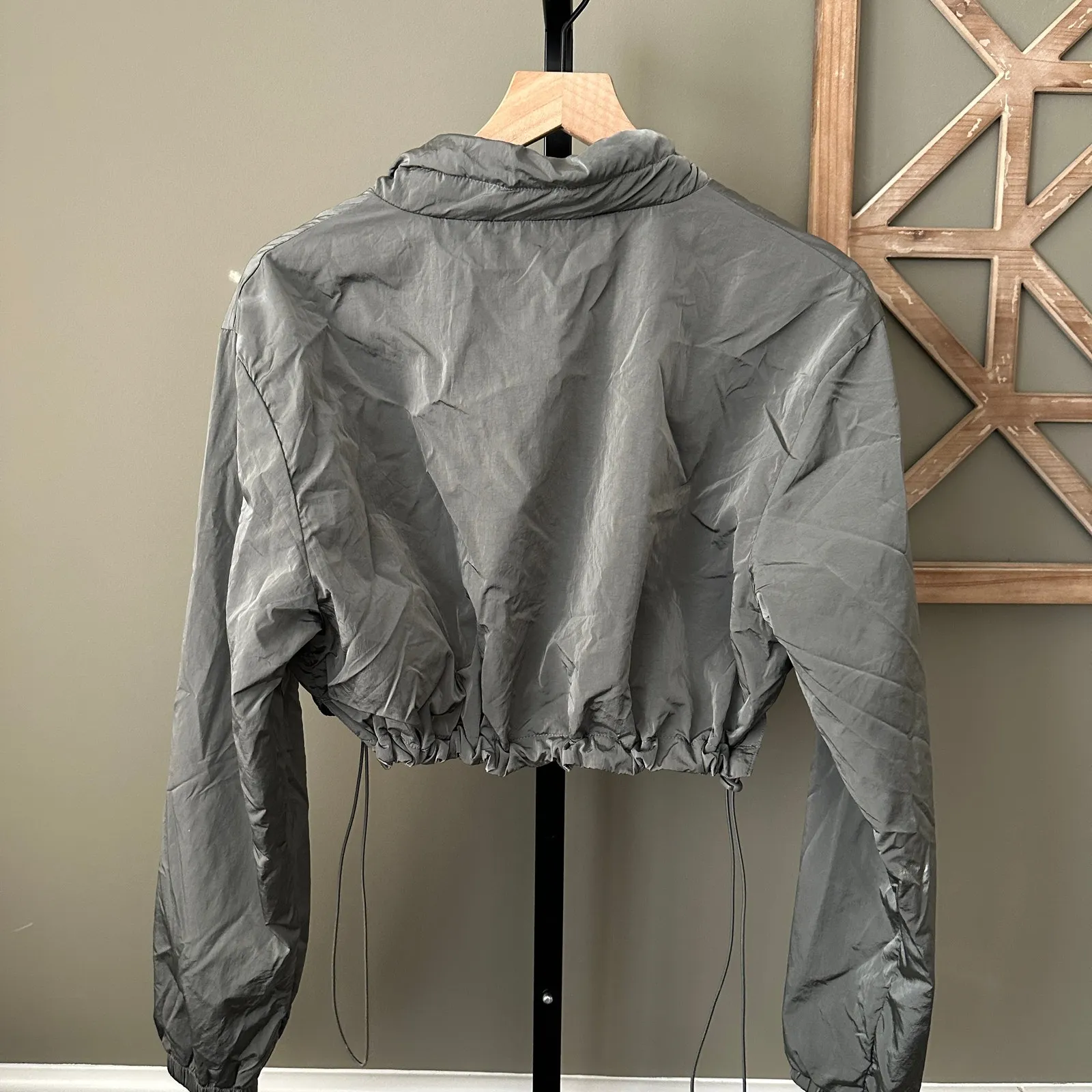 Alphalete  Endure Cropped Jacket Small - Image 6