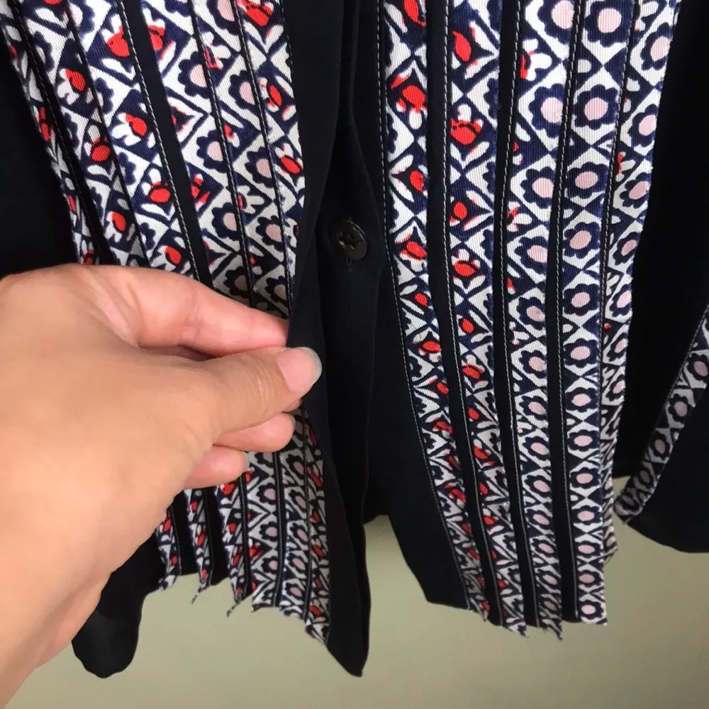 Women’s Silk Floral Pleated Navy Blue Sleeveless Dress - Image 4