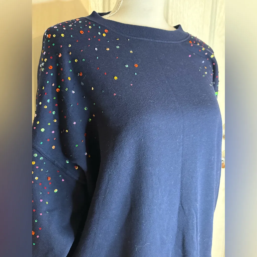 Crown & Ivy Navy sweatshirt with Sequins details. Size Large oversized - Image 2