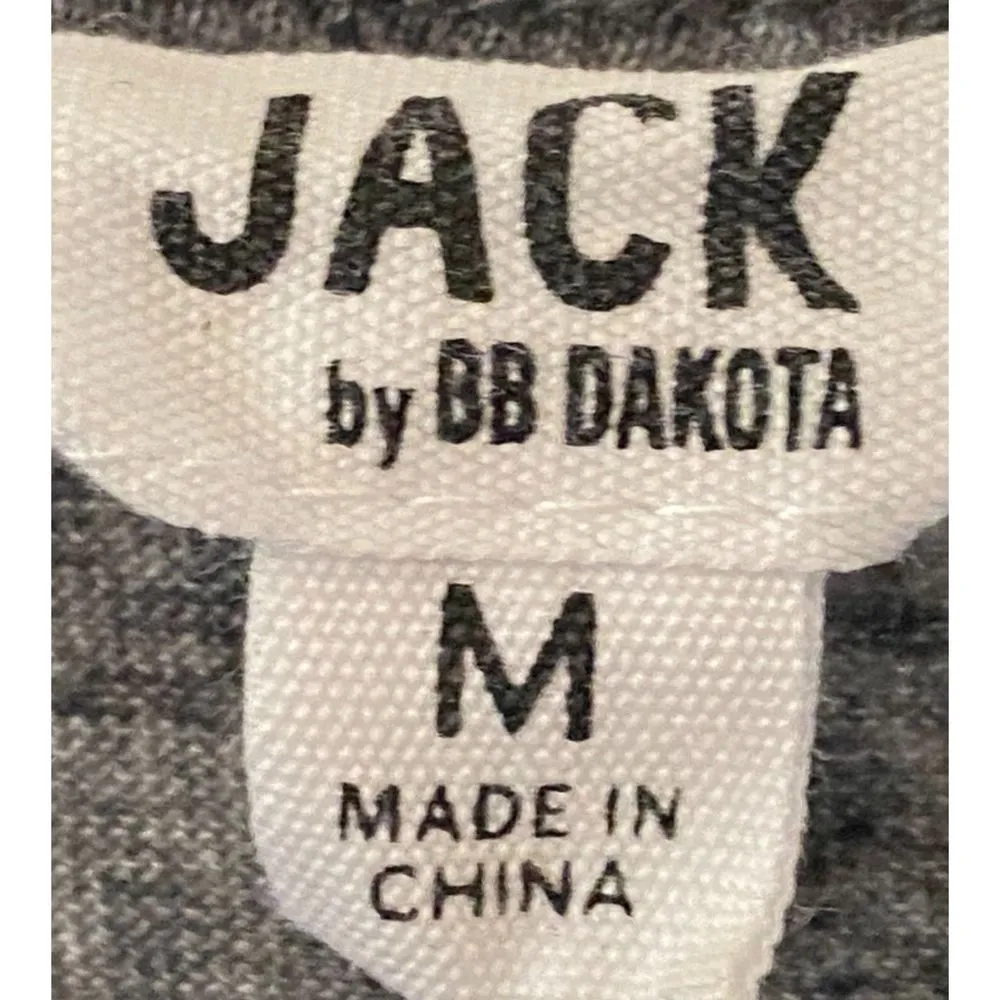 Jack by BB Dakota Grey V-Neck Bell Short Sleeve Top Women's Size Medium - Image 10