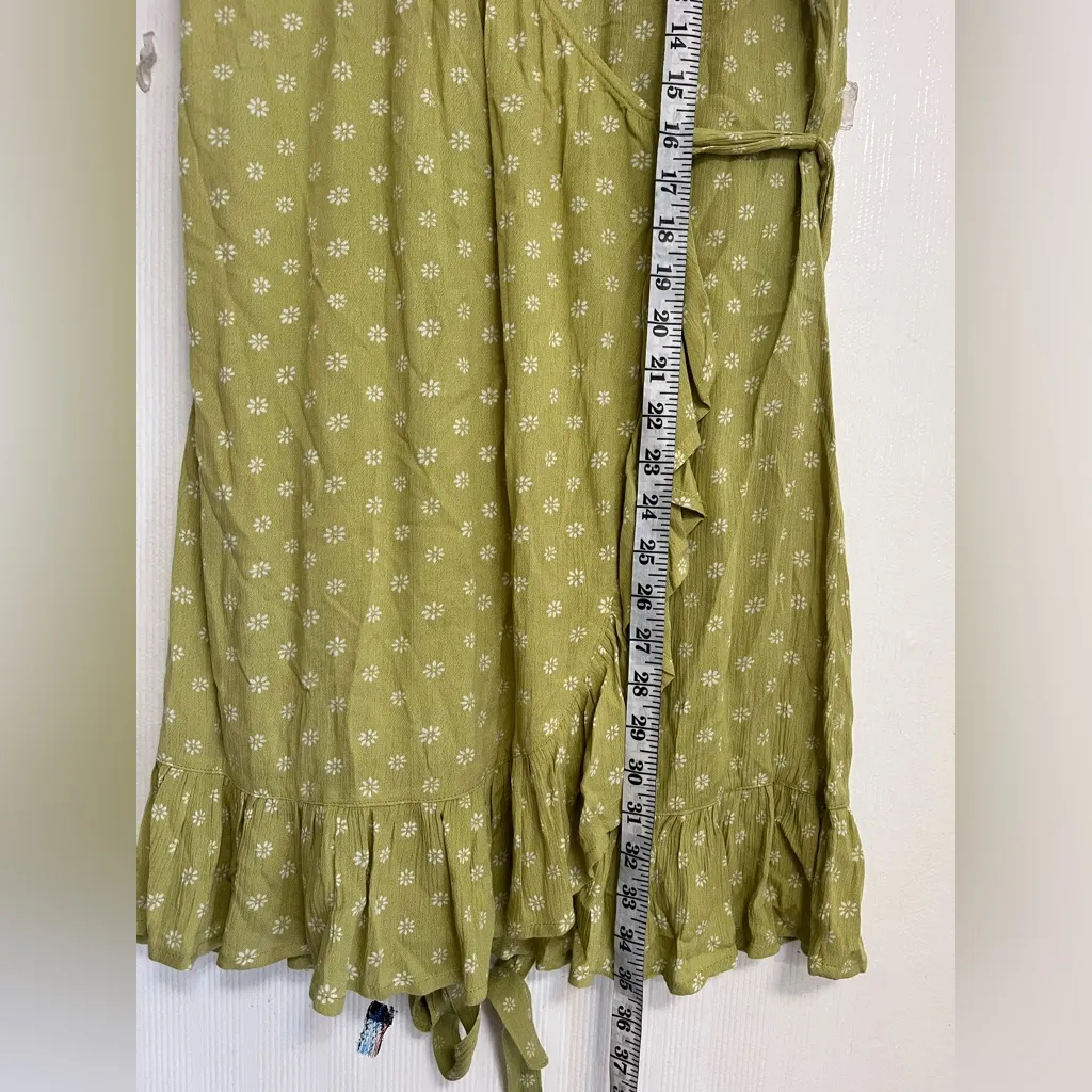 Billabong Light Green Floral Dress - Image 3