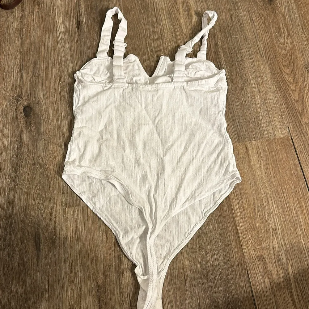 Free People Bodysuit Size Large Stretchy - Image 4