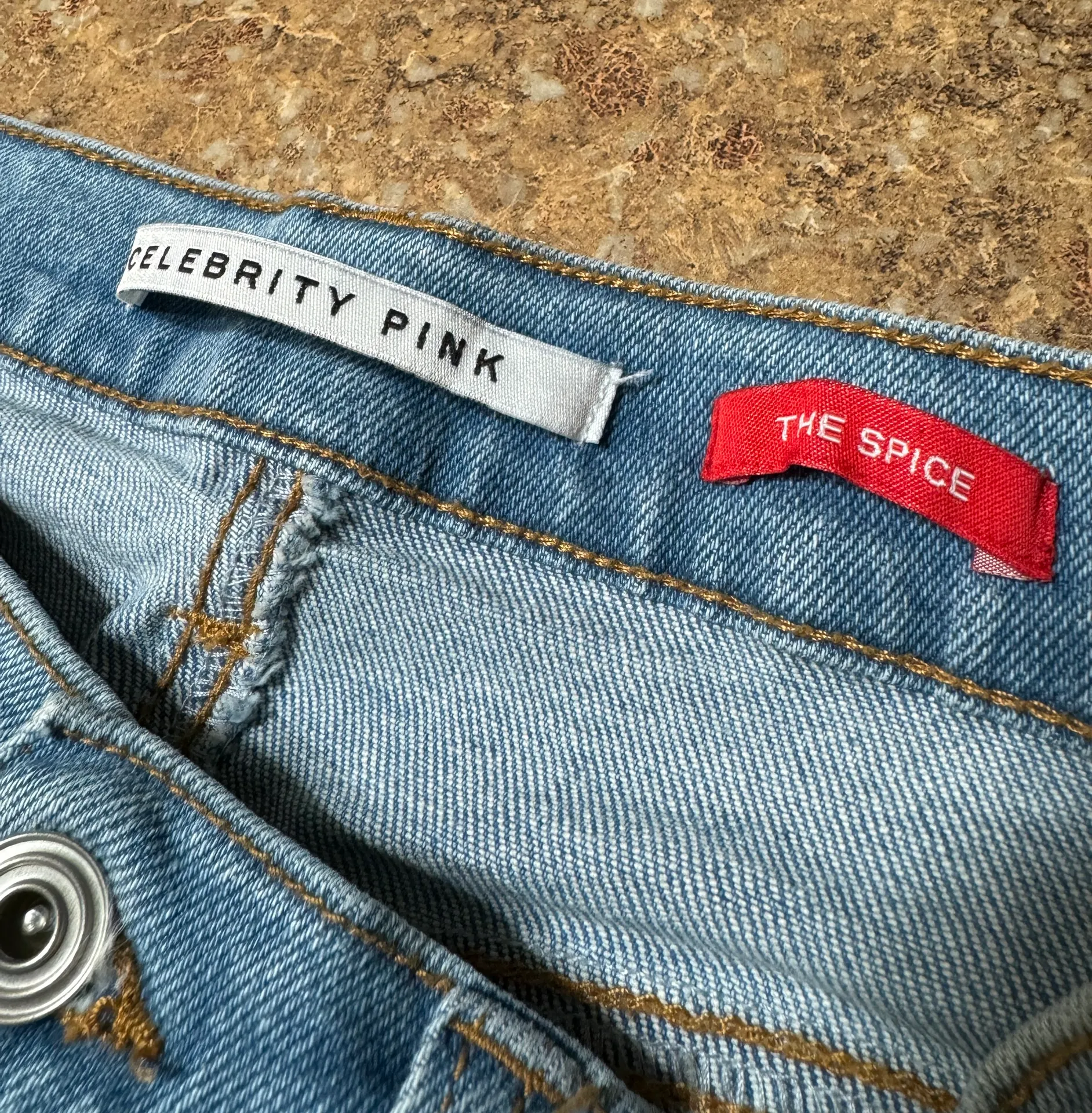 Mom Jeans  - Image 3