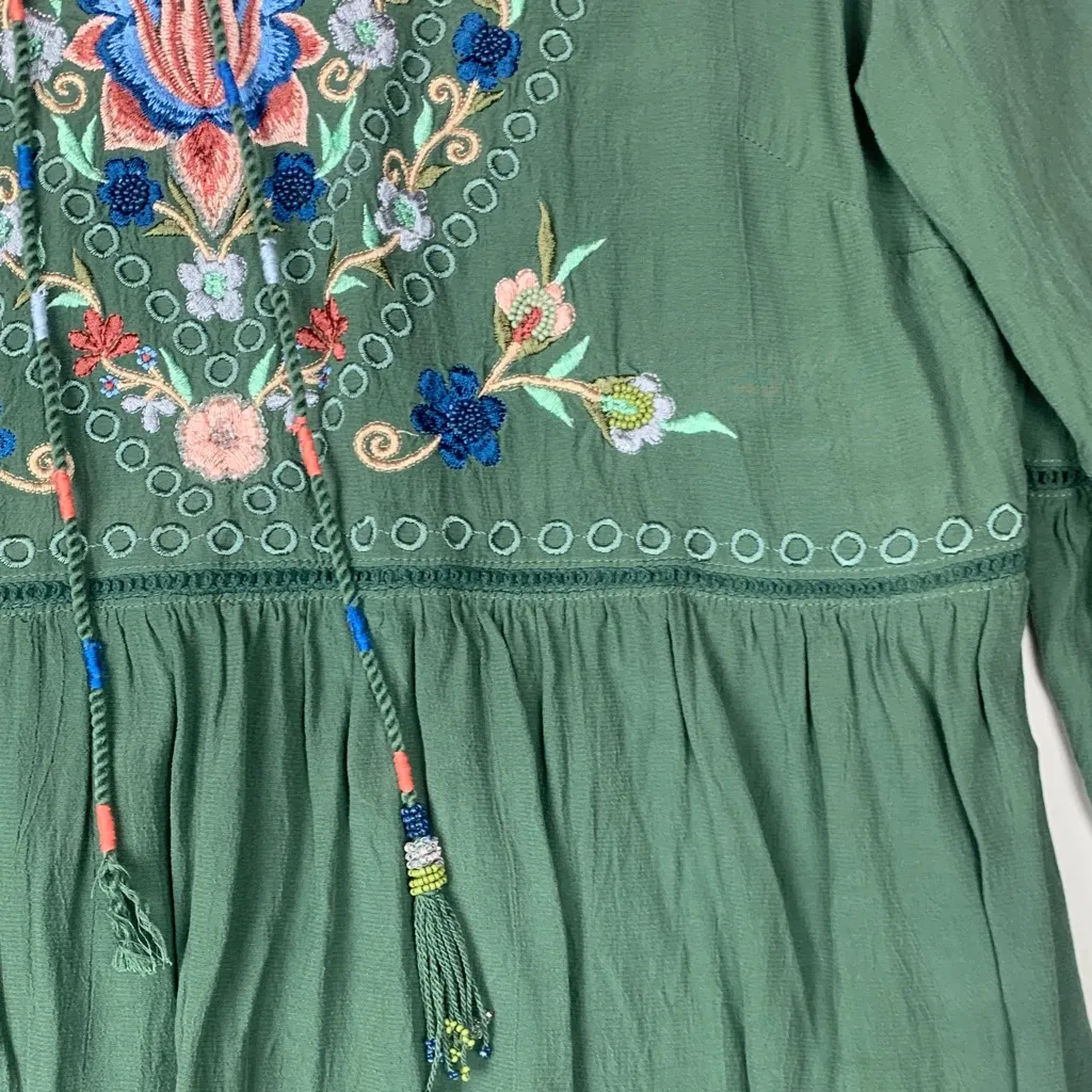 Soft Surroundings size medium floral embroidery Green Blouse 3/4 sleeve pink was - Image 5