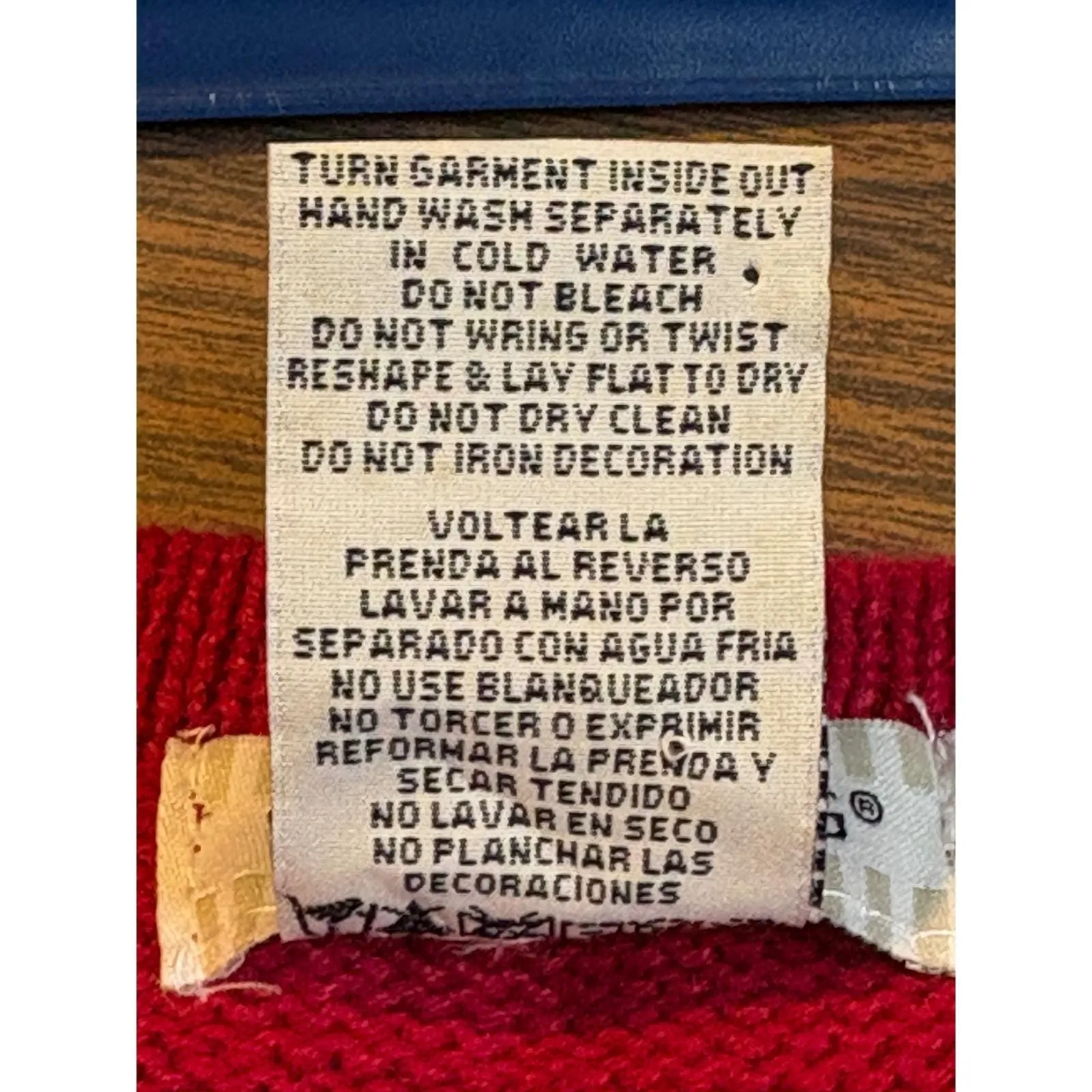 Vintage White Stag Christmas Sweater‎ Red Snowman Snowflakes Women Size Small - Image 9