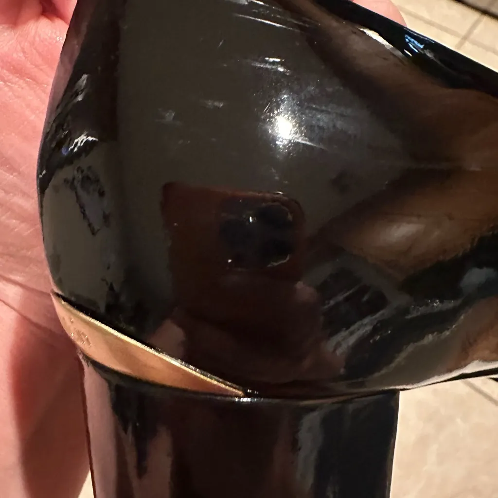 Calvin Klein Black Patent pointy Toe Block Heels. LN ,Slip. Resistance.Sz 6. - Image 11