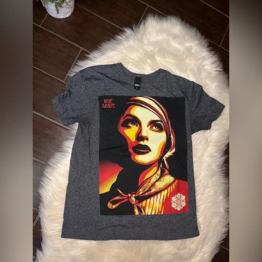 Obey Heathered Grey rise above t shirt sz Medium - Image 2
