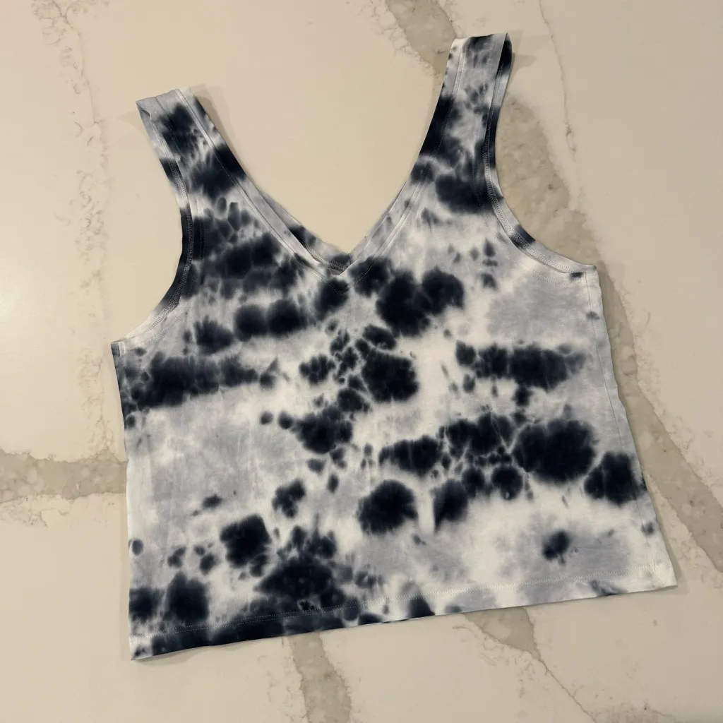 Victoria's Secret PINK MLB Cincinnati Reds Tie-Dye Crop TankTop Women’s XS Gray - Image 6