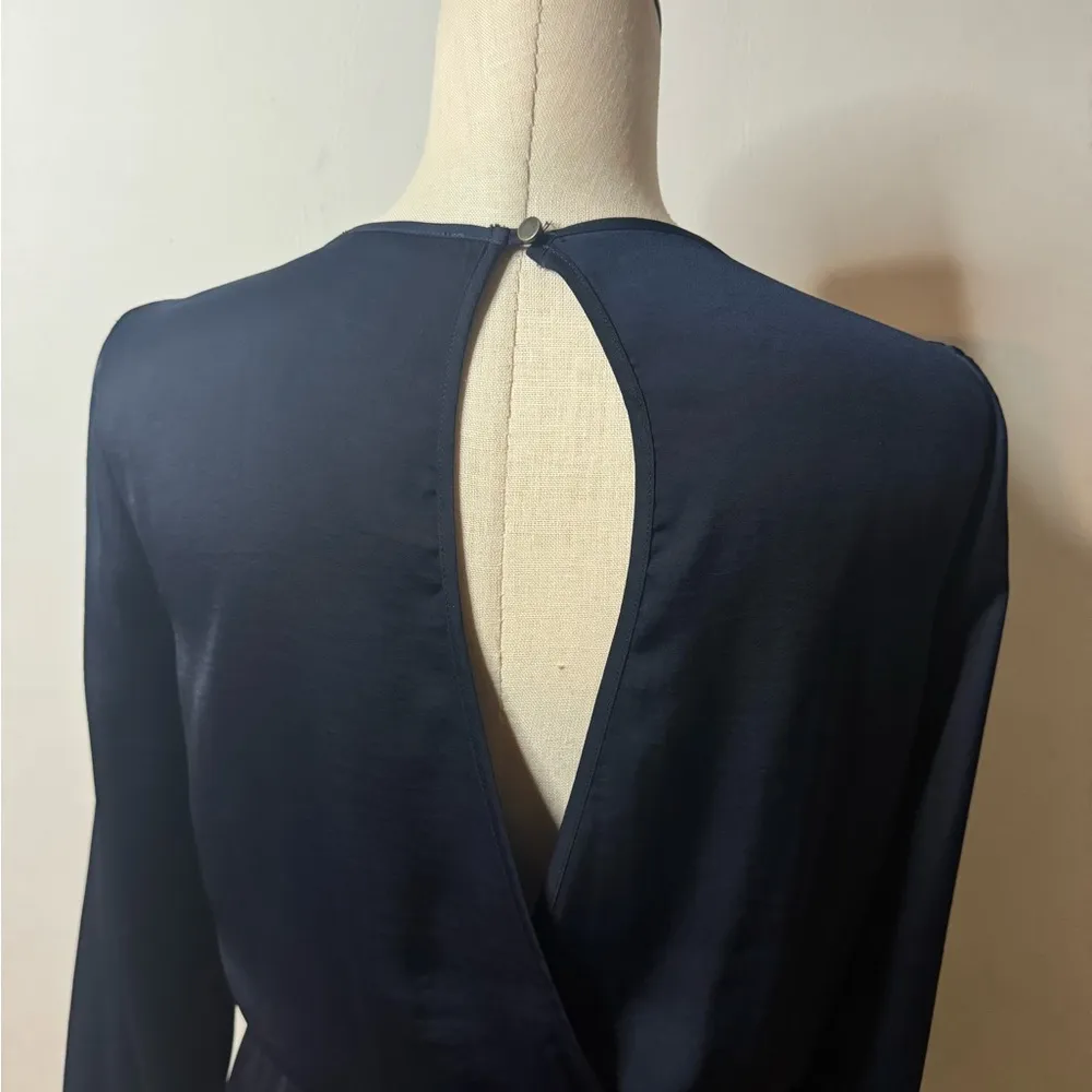 Forever 21 satin blue deep Vneck long sleeve Midi Dress small - Image 2