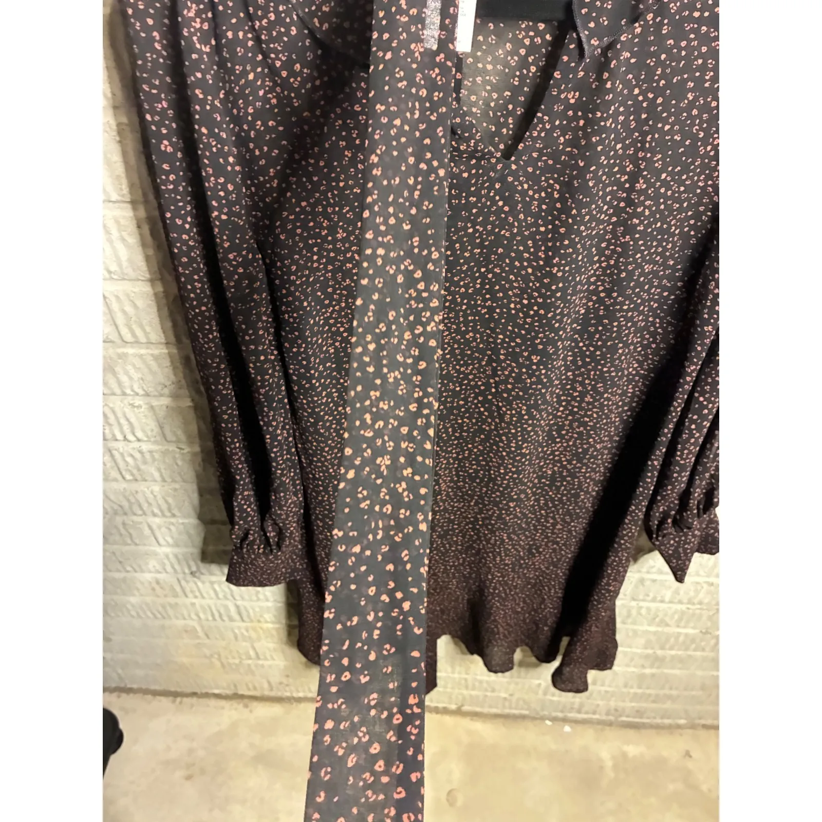 Cabi Black Coral Dot Print Long Sleeve Tie Waist Dress Womens M - Image 3