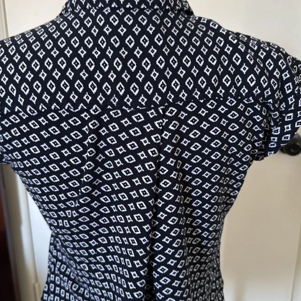 Jachs Girlfriend Button-Up Blouse Small Blue Diamond Print Short Sleeve Casual‎ - Image 6